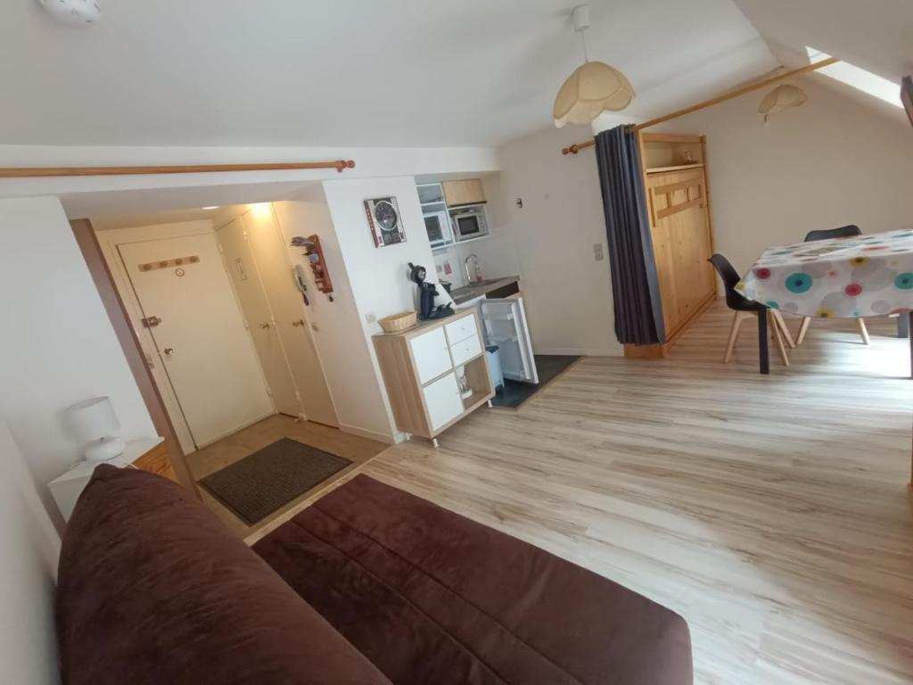 Studio classé 4 personnes face aux Thermes, avec coin nuit - 1