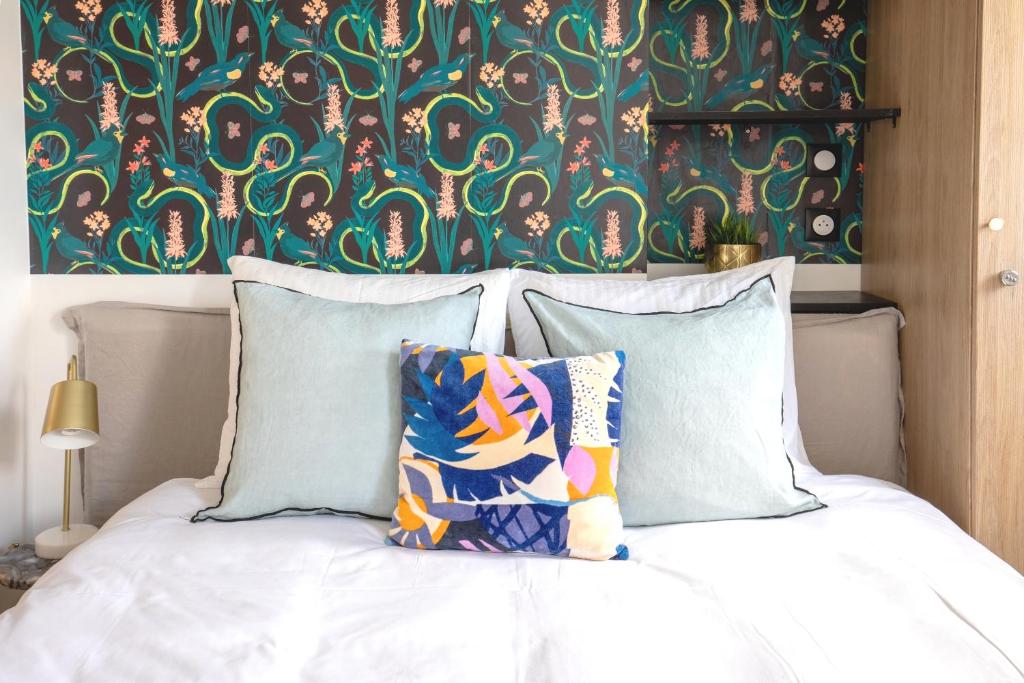 Luxury designed studio near Le Marais - 2