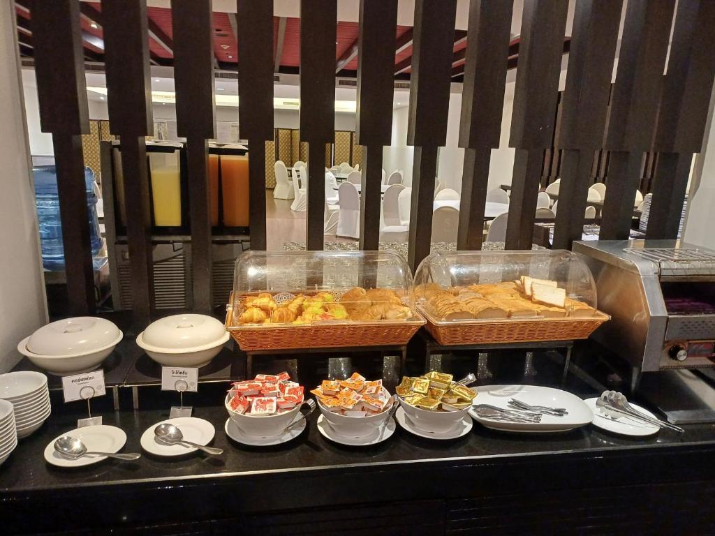 อาหารและเครื่องดื่ม