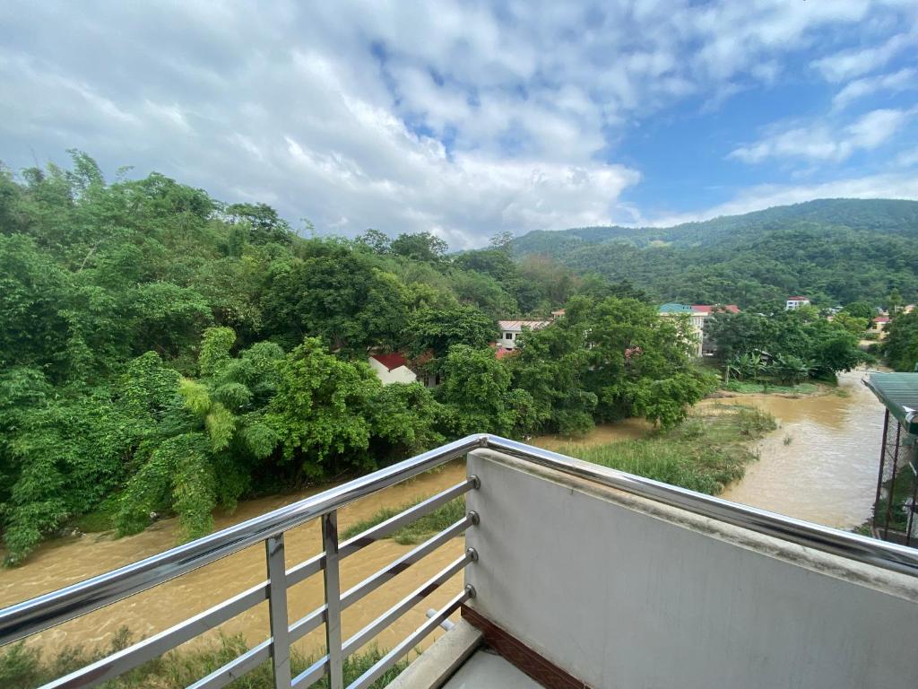Viet Hoang Hotel Bao Lac 호텔 이미지 1