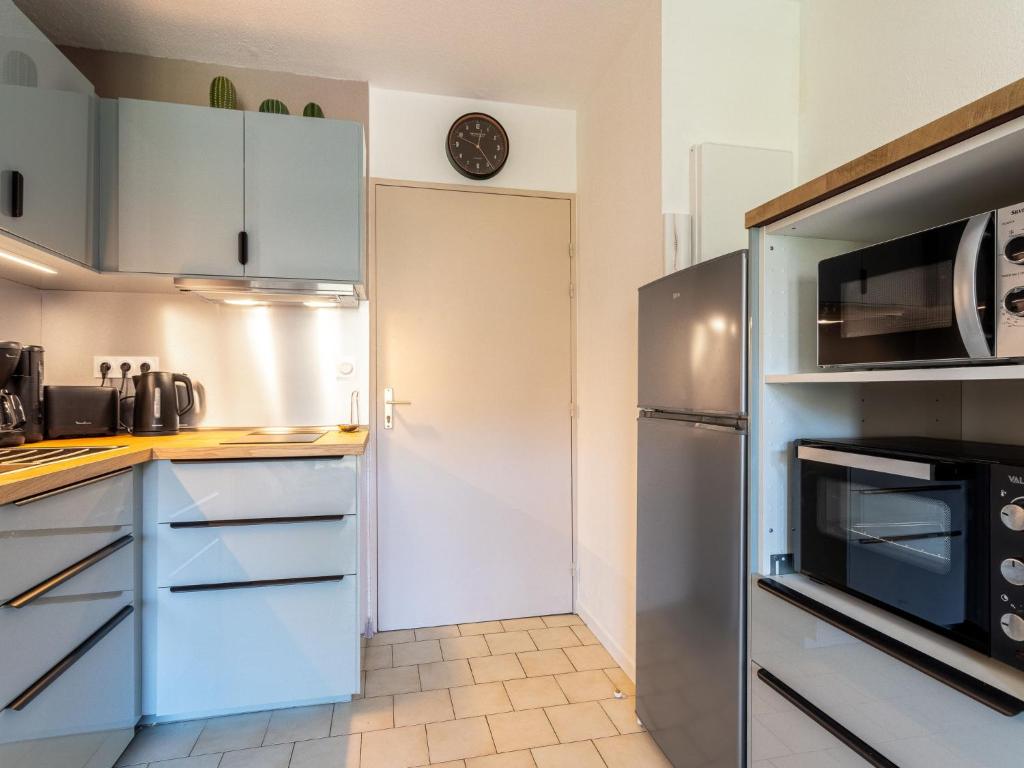 Apartment Saint James-3 by Interhome - 4