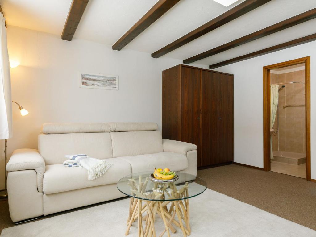 Apartment Residenza Chesa Margun 35-1 by Interhome - 2