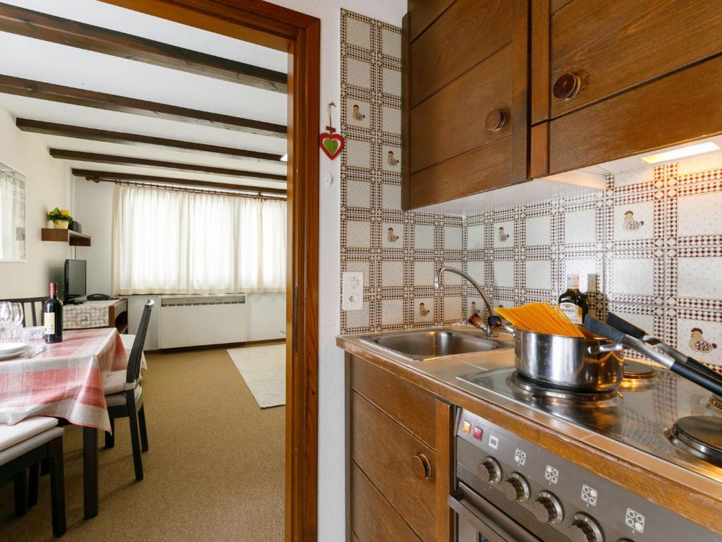 Apartment Residenza Chesa Margun 35-1 by Interhome - 4