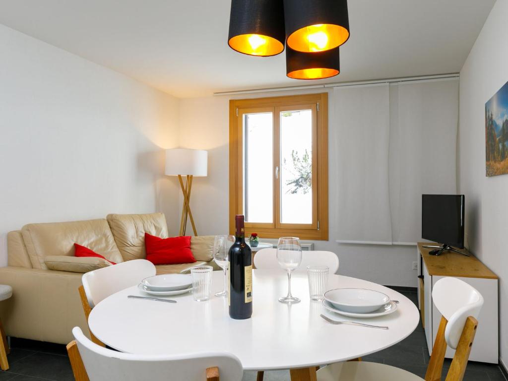 Apartment Residenza Chesa Margun 33-2 by Interhome - 2