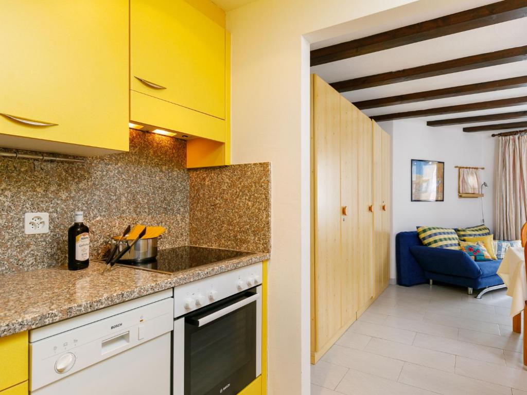 Apartment Residenza Chesa Margun 33-5 by Interhome - 4