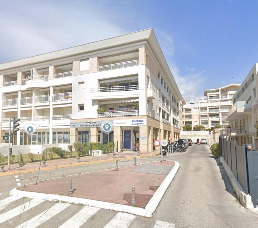 Amour Azur Appartement pour 2 avec jacuzzi et terrasse à 2 minutes de la mer - 5