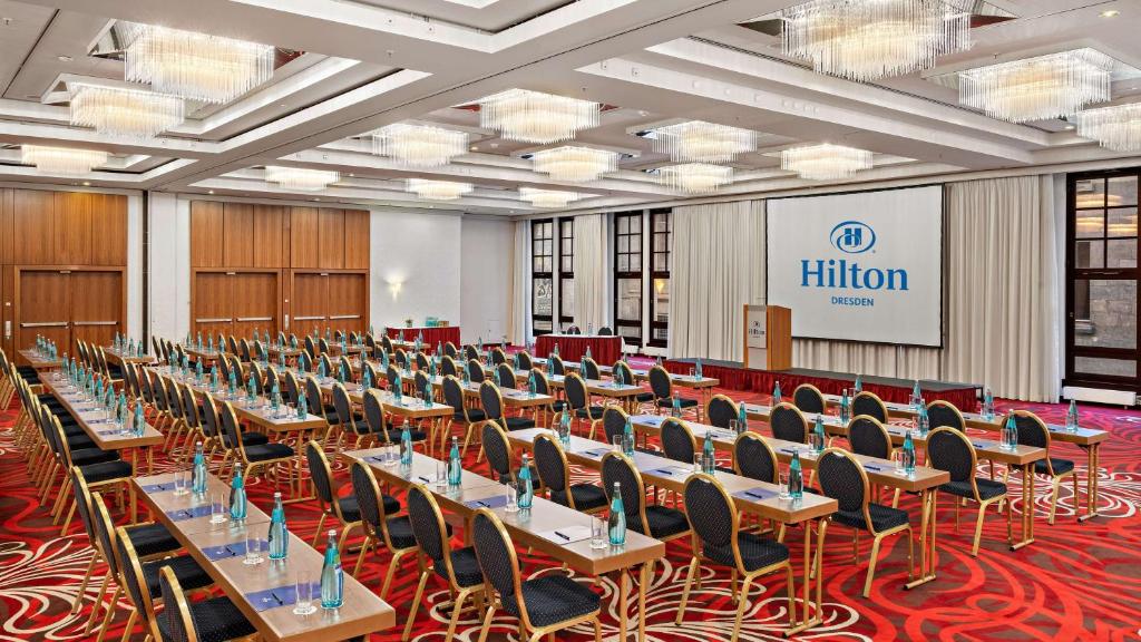 Tárgyalóterem/bálterem