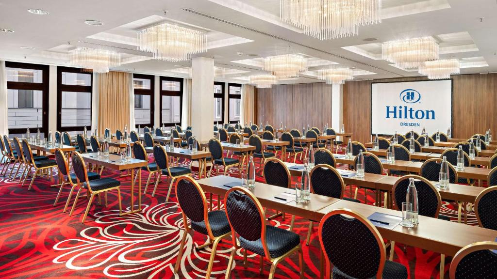 Tárgyalóterem/bálterem