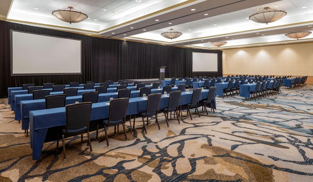 Tárgyalóterem/bálterem