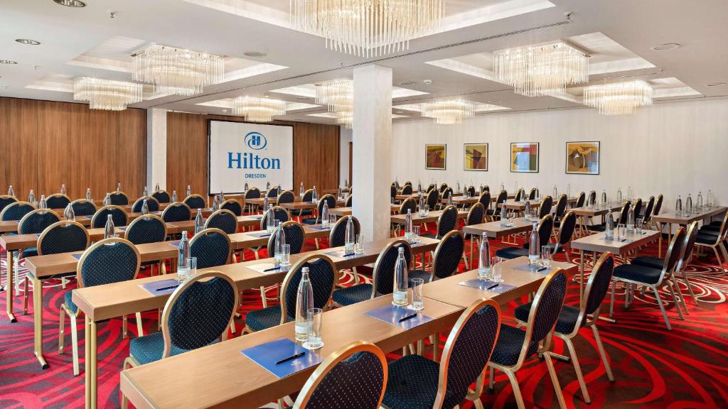 Tárgyalóterem/bálterem