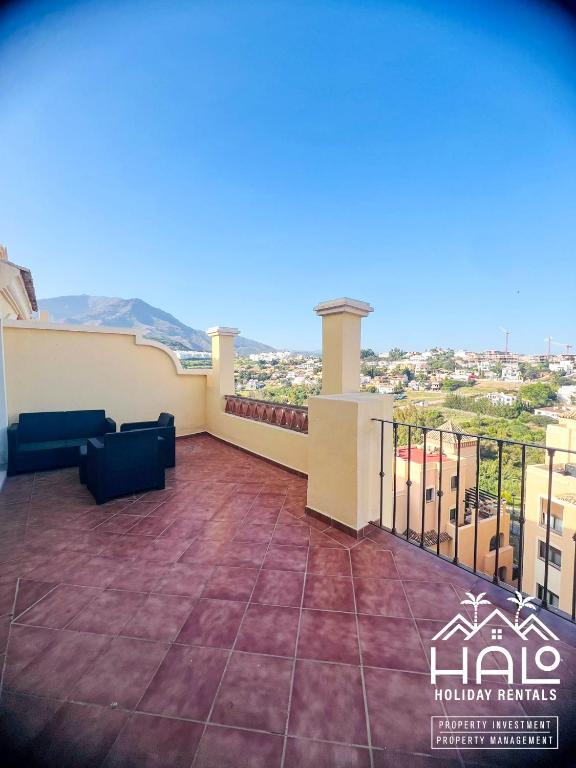 Halo - Amazing Penthouse With Lovely Terraces and Views - 2