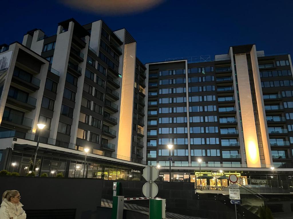 Riverwalk 418, Sarajevo