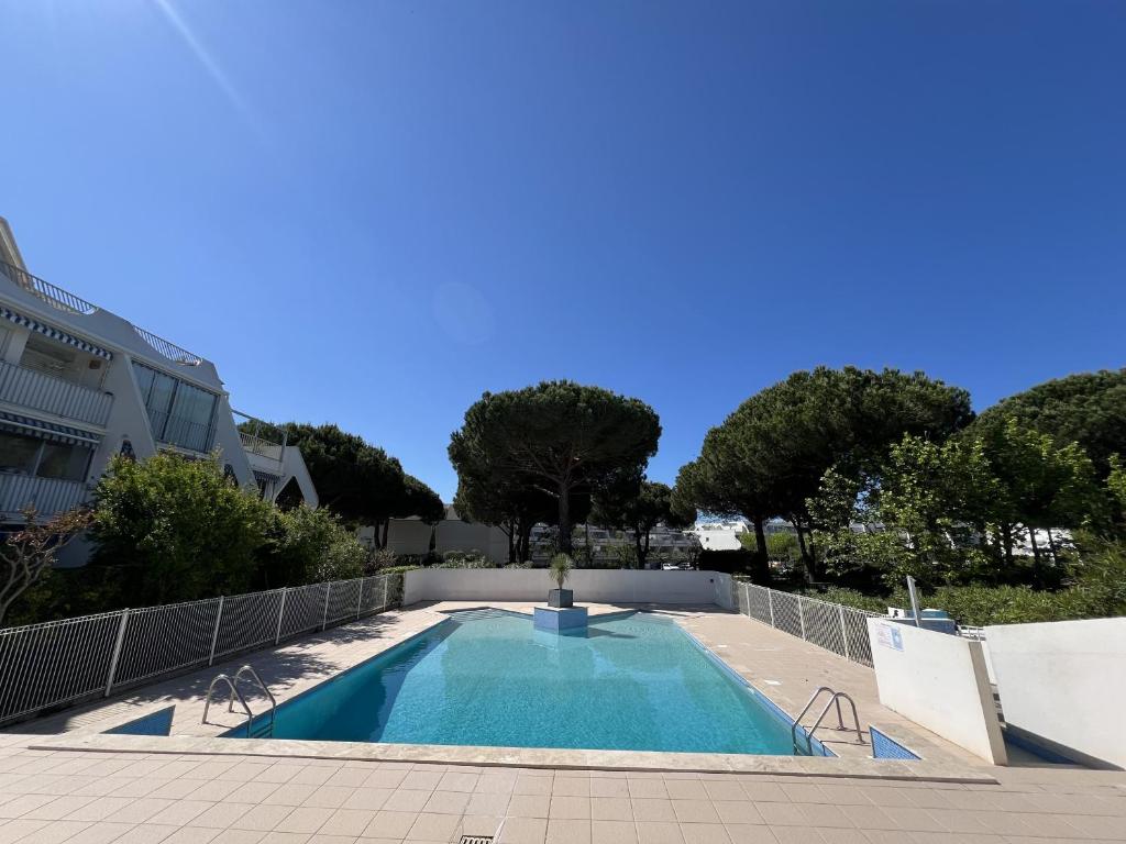 Sol-y-days, Sables d'or, résidence avec piscine, studio cabine moderne avec balcon - 1