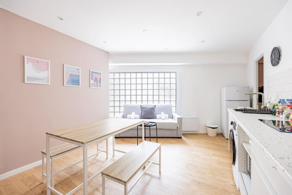 Charme Parisien 6 Personnes, 2 chambres, 19ème - 2