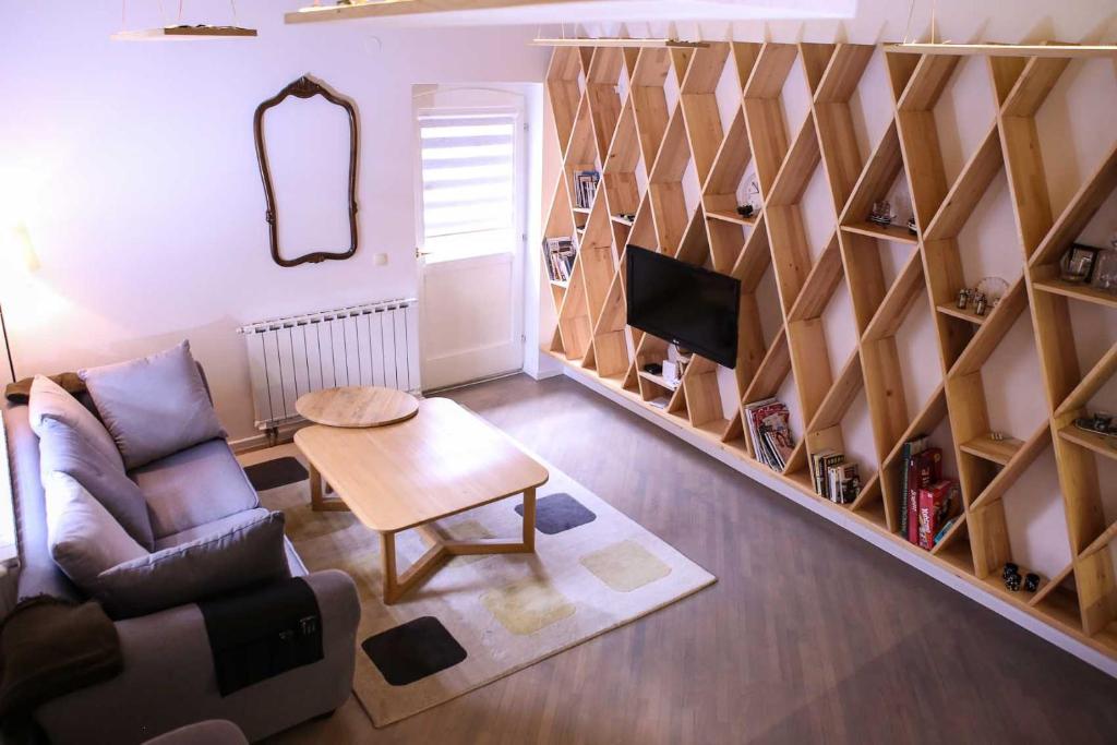 Studio XXL & garage parking - 2