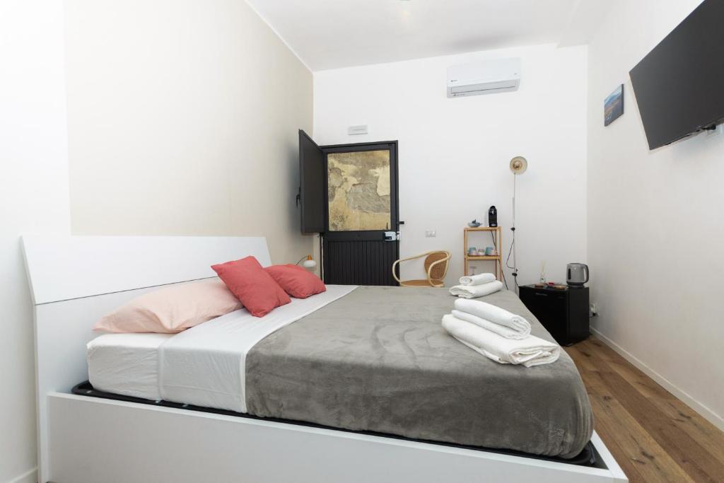 Il Porto & I Marinai Rooms - 2