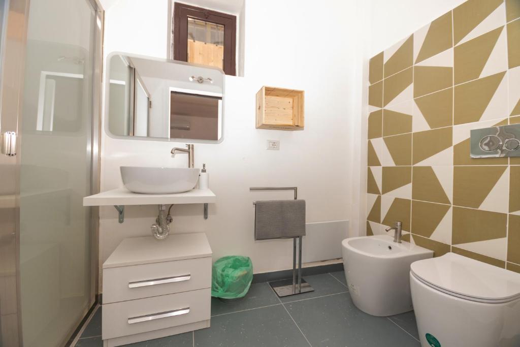 Il Porto & I Marinai Rooms - 3