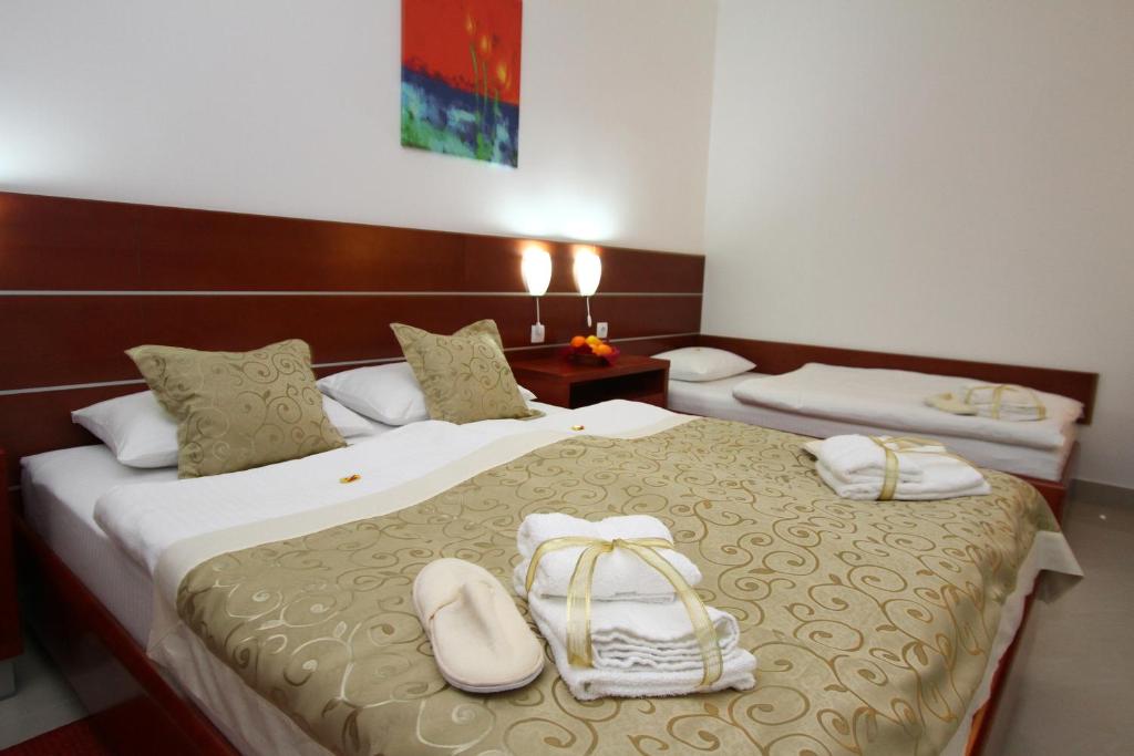 Guesthouse Villa Inn - 2