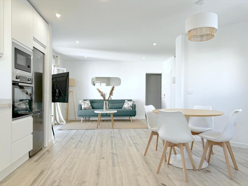 Apartamentos Le Smeraldine - Tu Mirador al Mar Familias o Parejas - 4