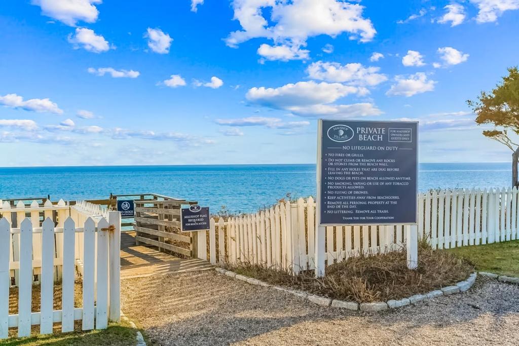 Maushop By The Sea, Mashpee