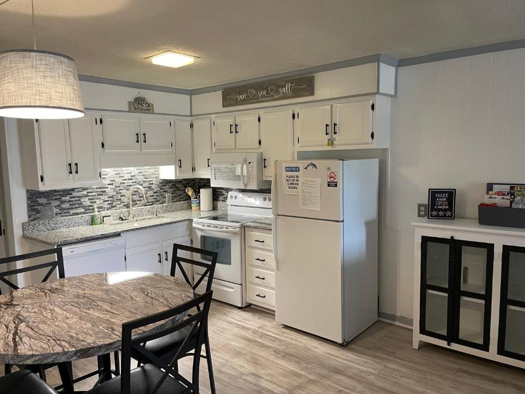 Perfect Location at the Beach! 1st floor Unit !, Myrtle Beach