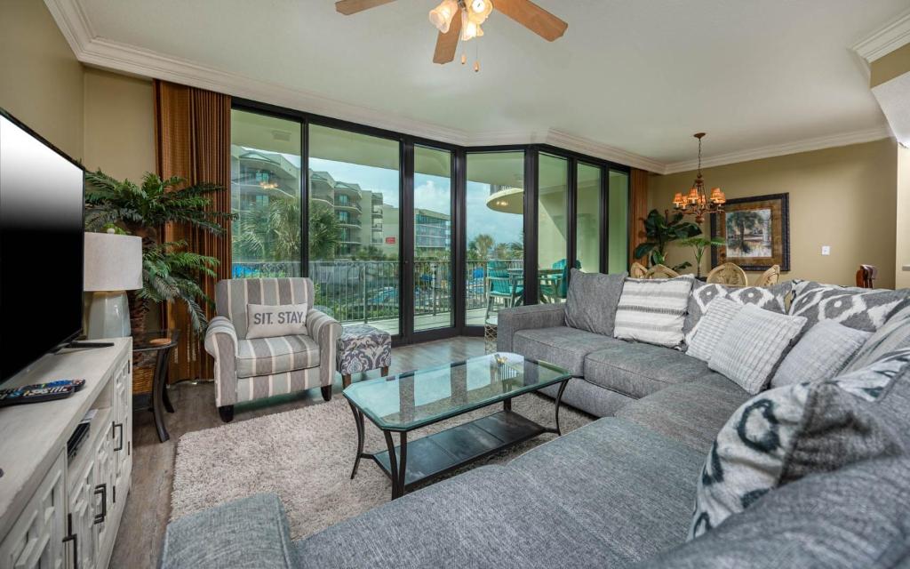 Phoenix on the Bay 1214 condo, Orange Beach