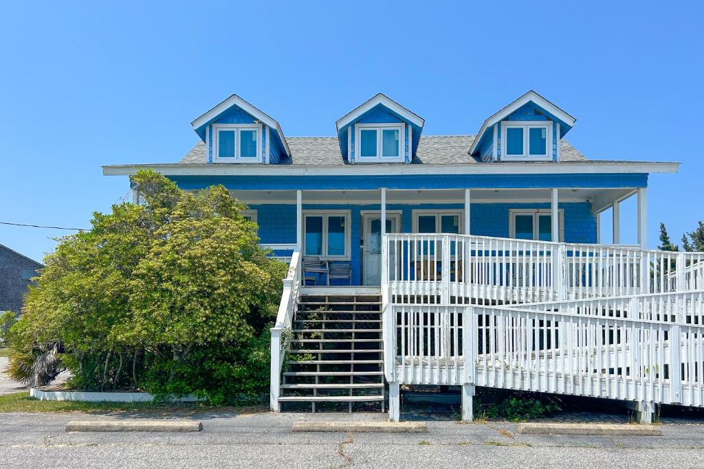 Sunset Sound Escape, Avon