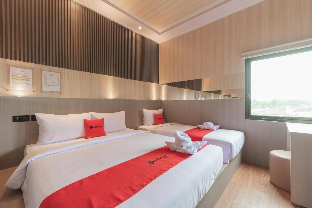 RedDoorz near Exit Toll Sirkuit Sentul