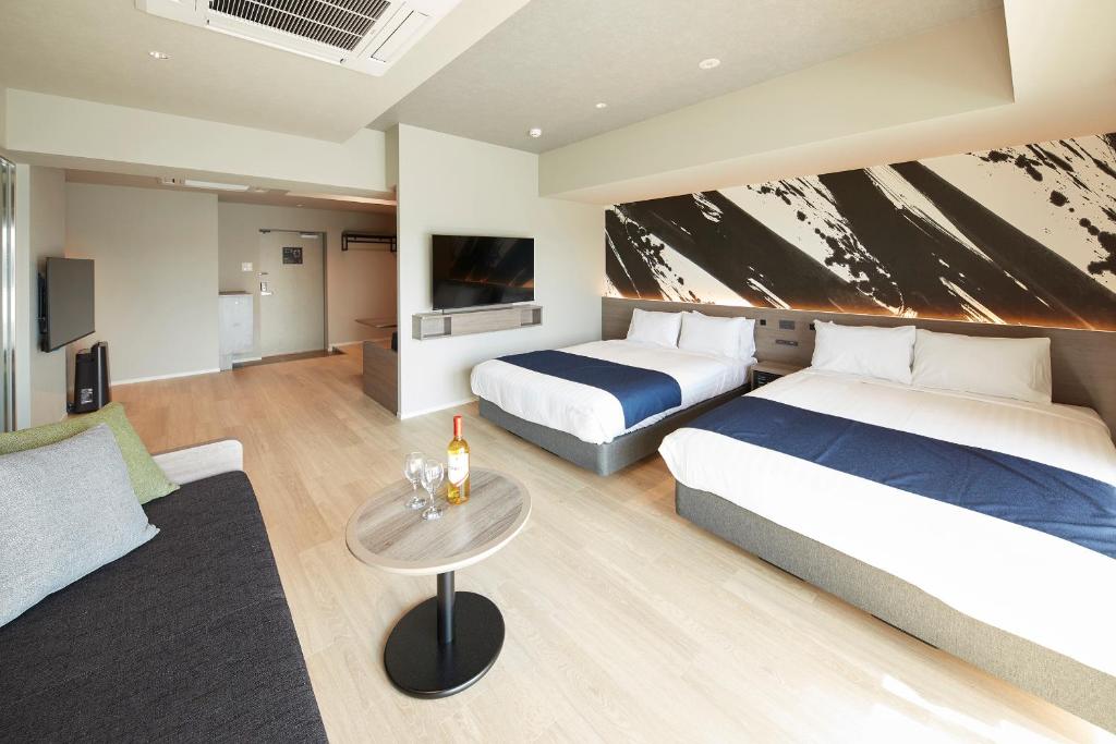 4. 먼데이 아파트 ..