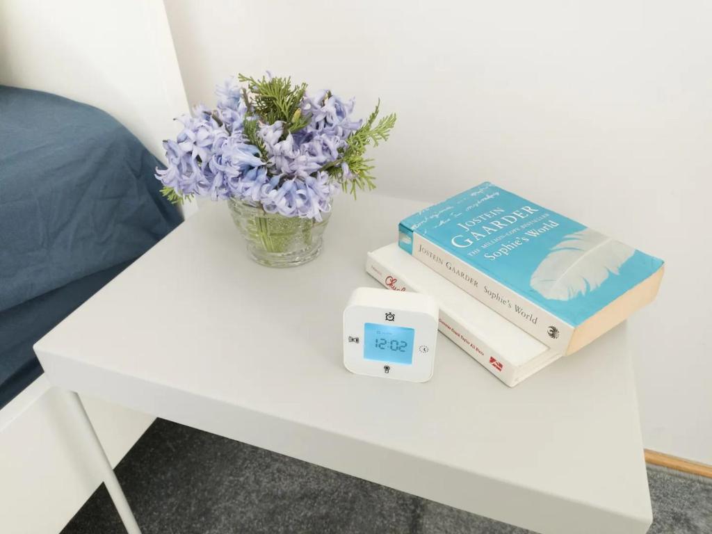 3 Steps from Center - 5