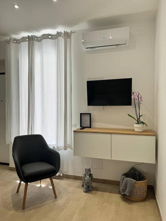 Little Apartment, Roma