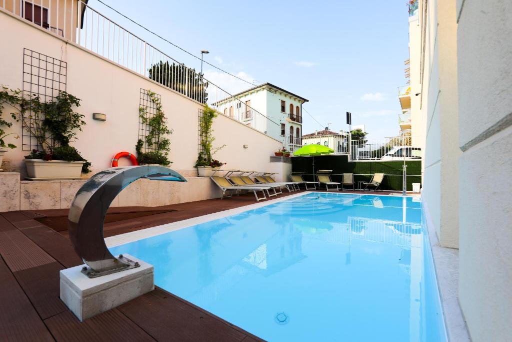 Hotel Villa Anthea - 2