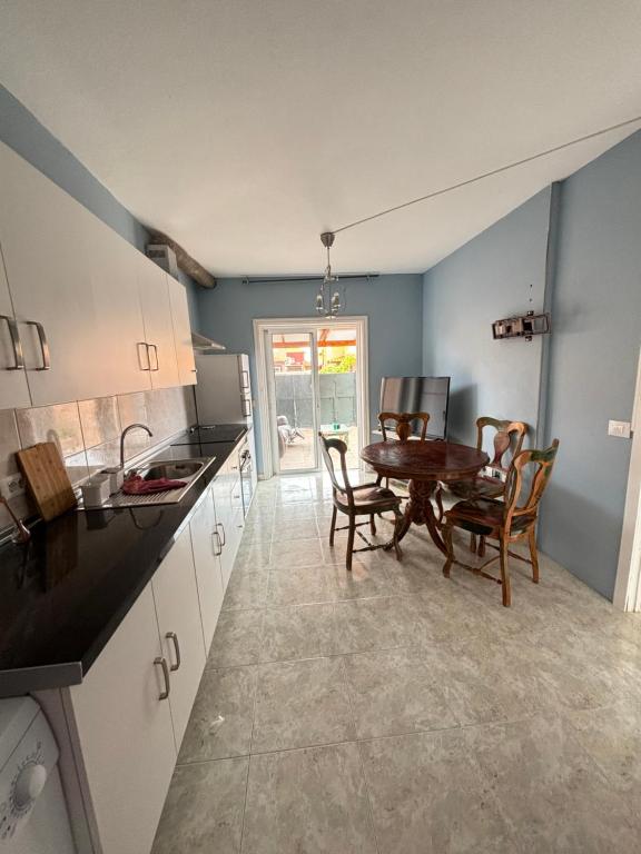 REOLA Home - 5