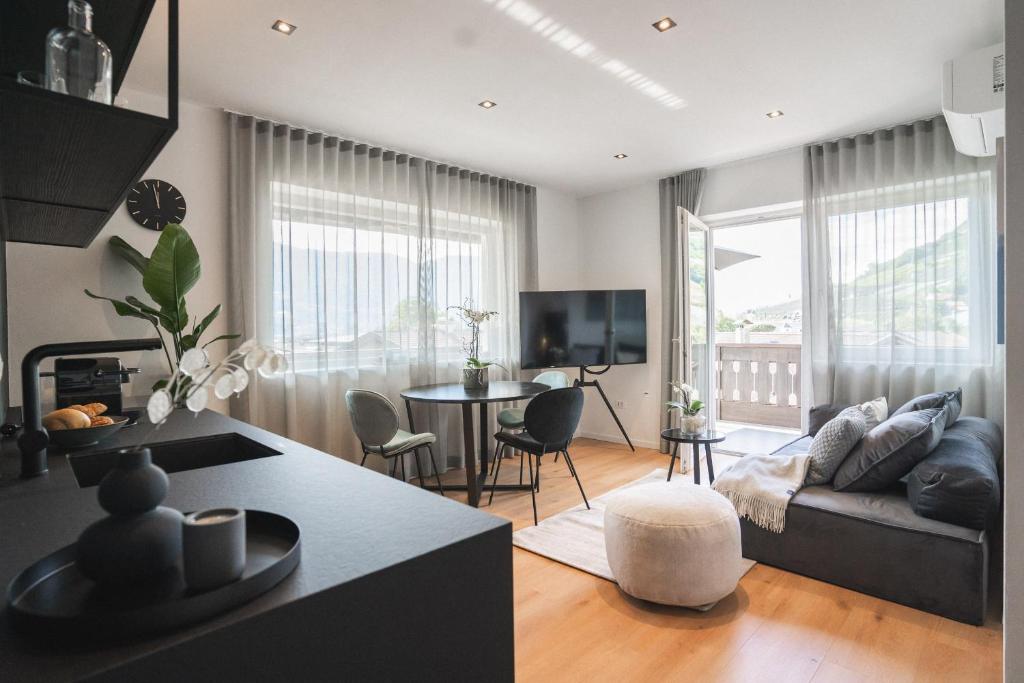LUXE VISTA City Apartments Algund - 1