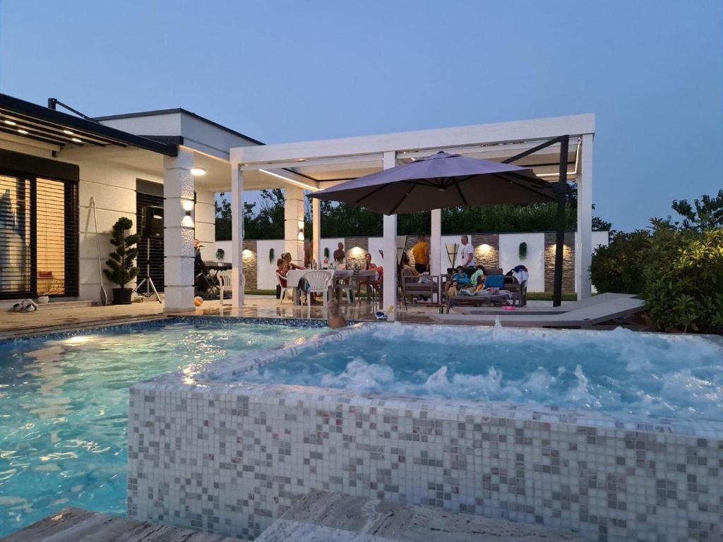Harmony house with POOL - 1