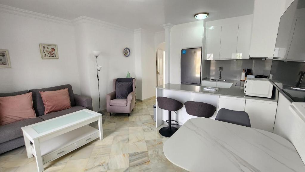 Stella Maris - Sleeps 4 - 2