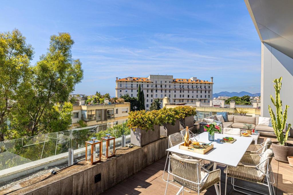 LE BOREAL penthouse avec terrasse et vue panoramique spectaculaire sur la ville - 4