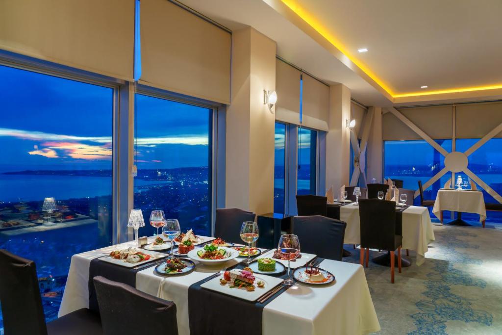 فندق مركز مؤتمرات كايا اسطنبول فير (Kaya Istanbul Fair&Convention Hotel)