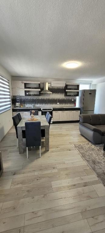 Oz Lux Apartments - 2