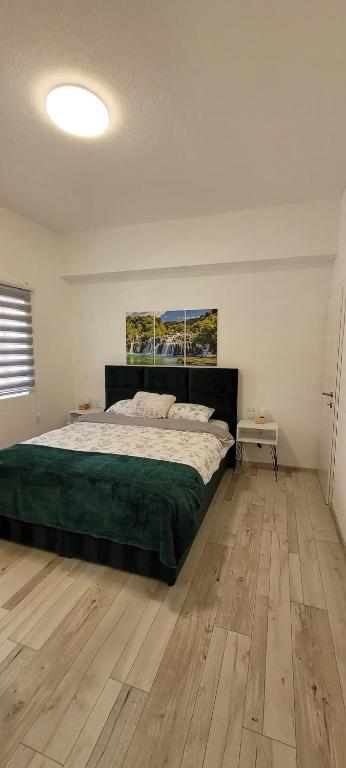 Oz Lux Apartments - 3