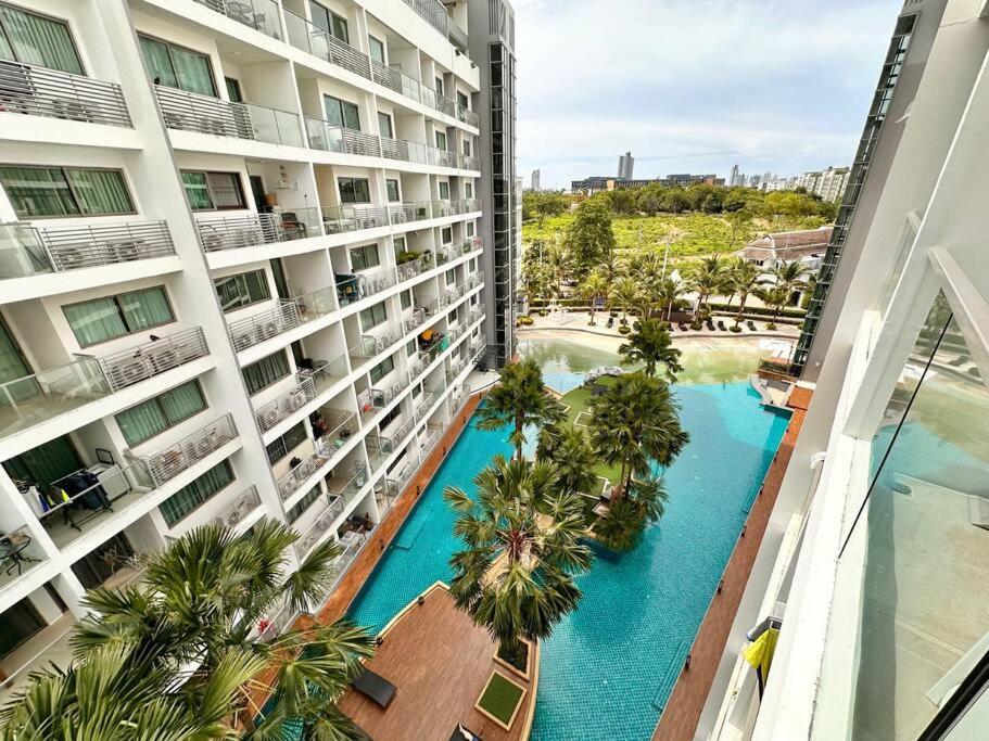 PREMIUM POOL VIEW Studio in Laguna Beach Resort 1, Jomtien pláž