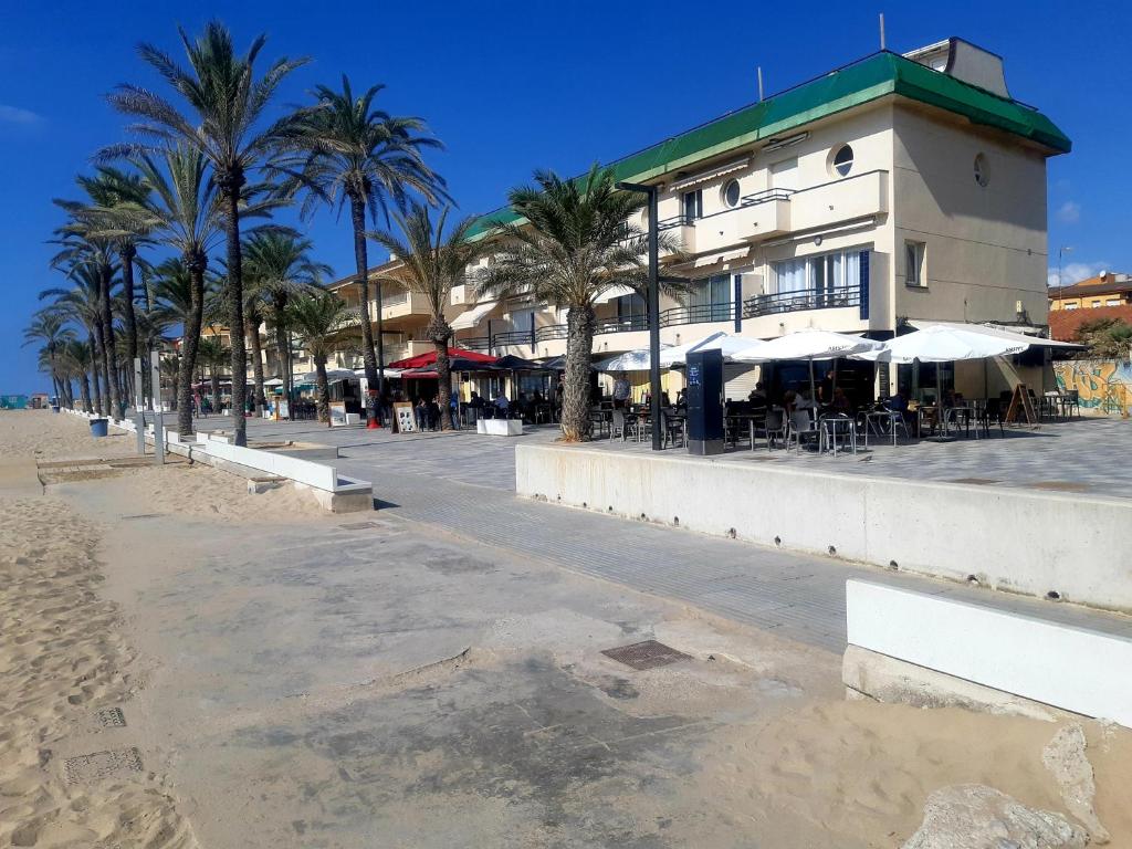 APARTAMENTO EN SEGUNDA LINEA DE MAR WIFI & A.C 전경