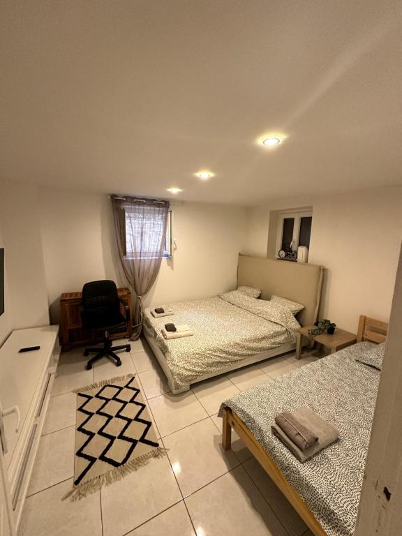 Jolie appartement Nice proche mer et aéroport Une chambre plus salon avec cuisine - 4