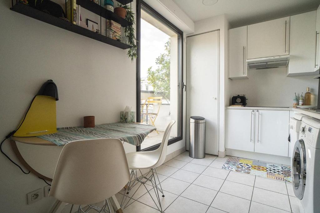 LUMINEUX 37m pour 2 avec BALCON à Paris! - 5