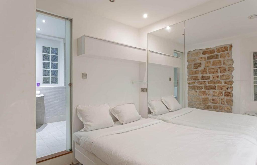 Modern 2BD Apartment 14 mins to the Eiffel Tower - 1