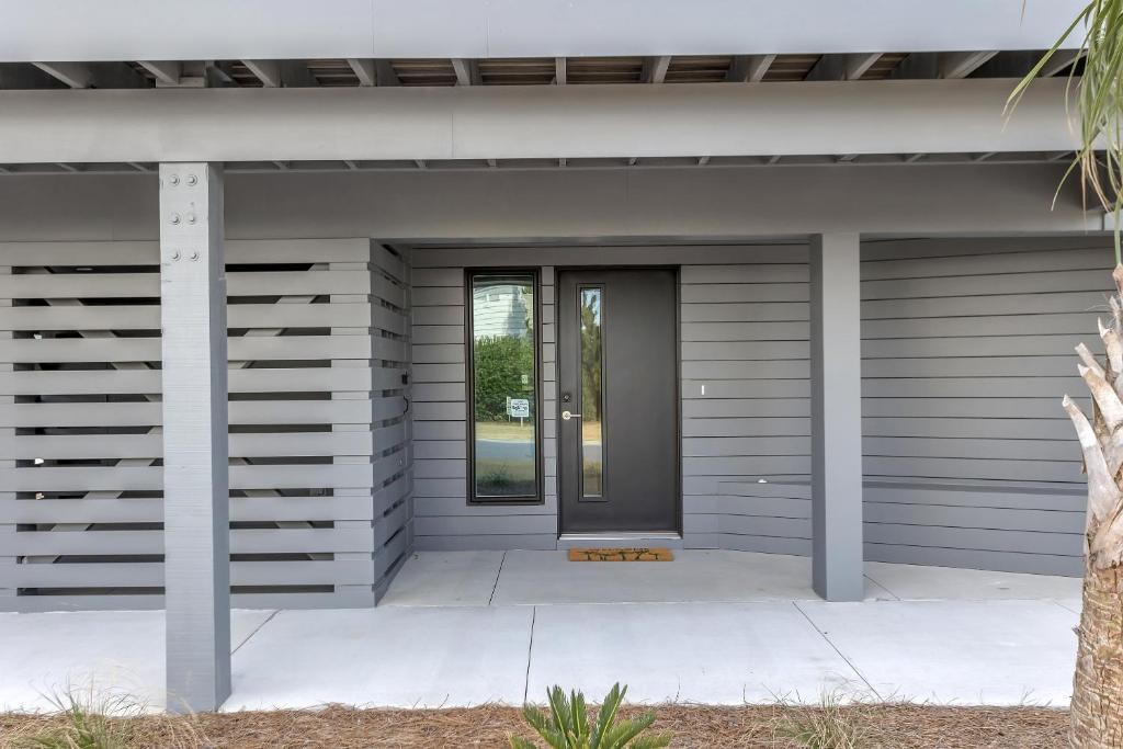 Tails of the Sea, Kure Beach, NC up to 32% OFF - Book Now