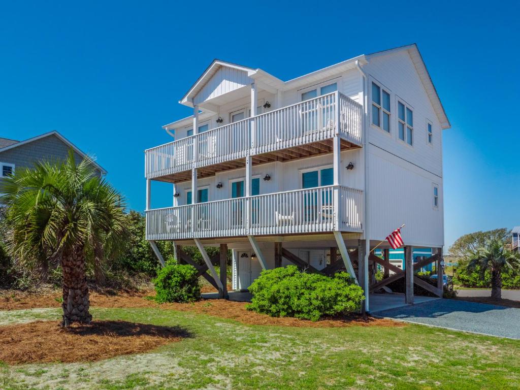 The Channel Marker, Surf City