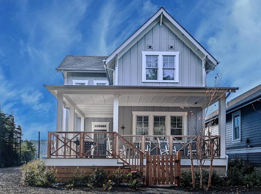 Krusty Krab by Seabrook Hospitality, Pacific Beach