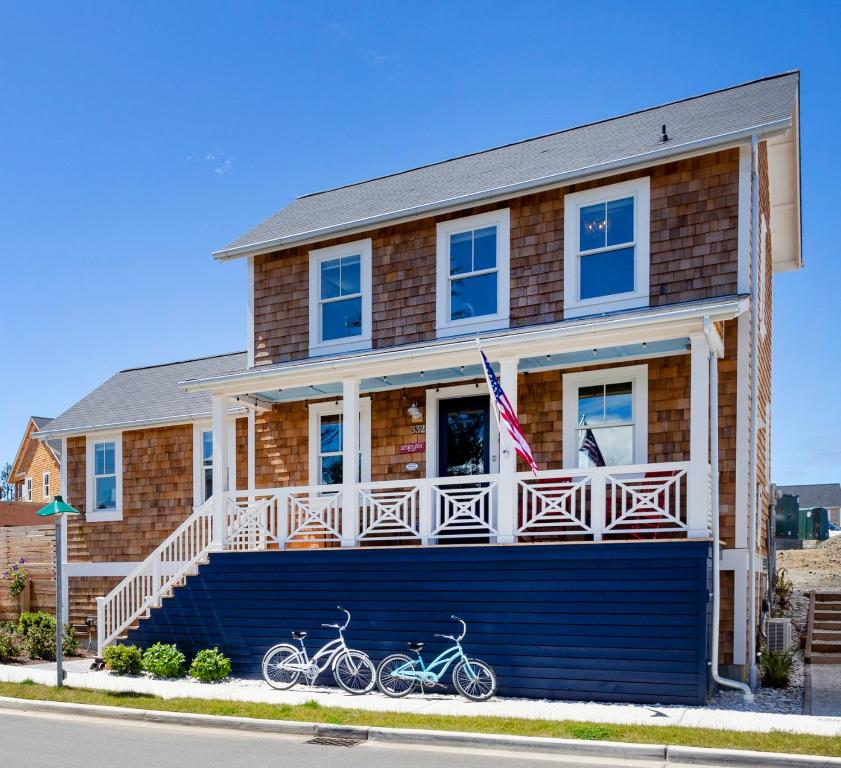 Lets Run Away by Seabrook Hospitality, Pacific Beach