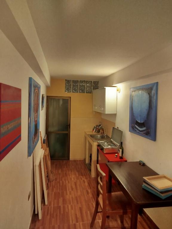 Slim art apartment - 1